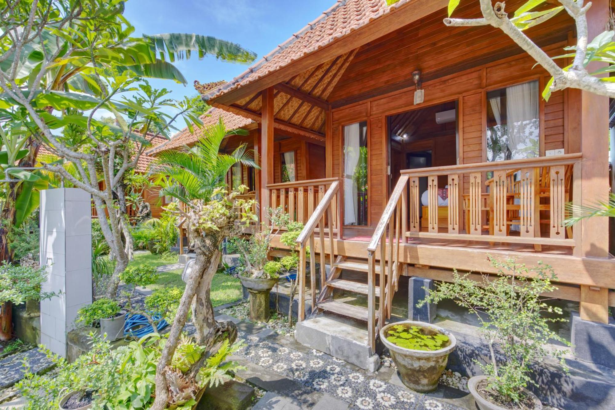 Ss Pangket Bungalow Toyapakeh Luaran gambar