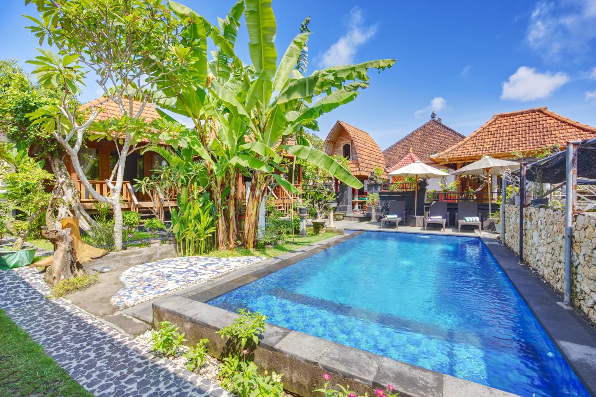 Ss Pangket Bungalow Toyapakeh Luaran gambar